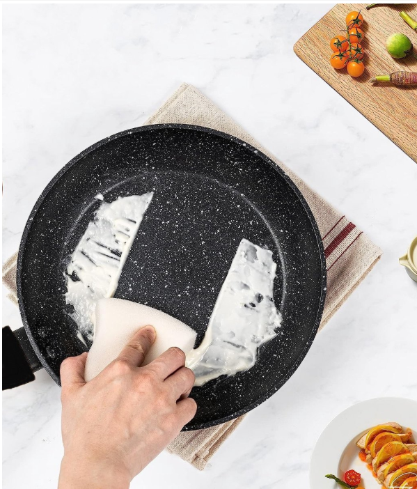 Royalty Line® FS2M Induktions-Kochtopf – 3-teiliges Kochtopf-Set mit Universaldeckel – Ø 18/20 cm – 1,6/2,3 Liter – Antihaftbeschichtung – Für alle Herdarten geeignet – Silber